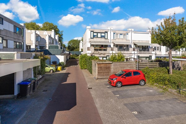 Essenburg 28, Dordrecht-1.jpg